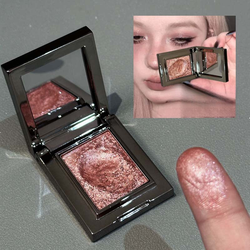 Single Nude Shimmer Eyeshadow