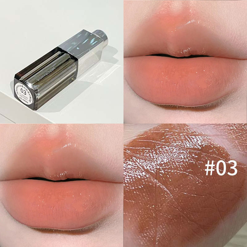 Saturated velvet fog labial glair