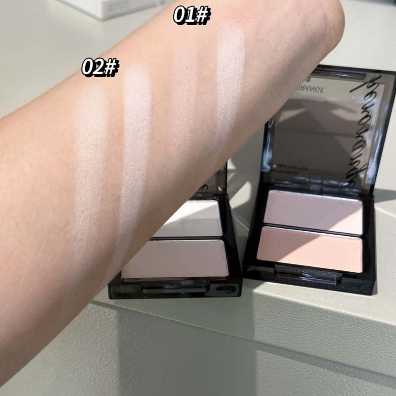 Double platter for wet and dry makeup