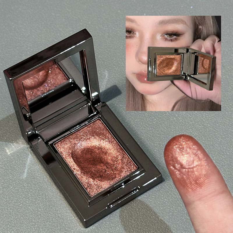Single Nude Shimmer Eyeshadow