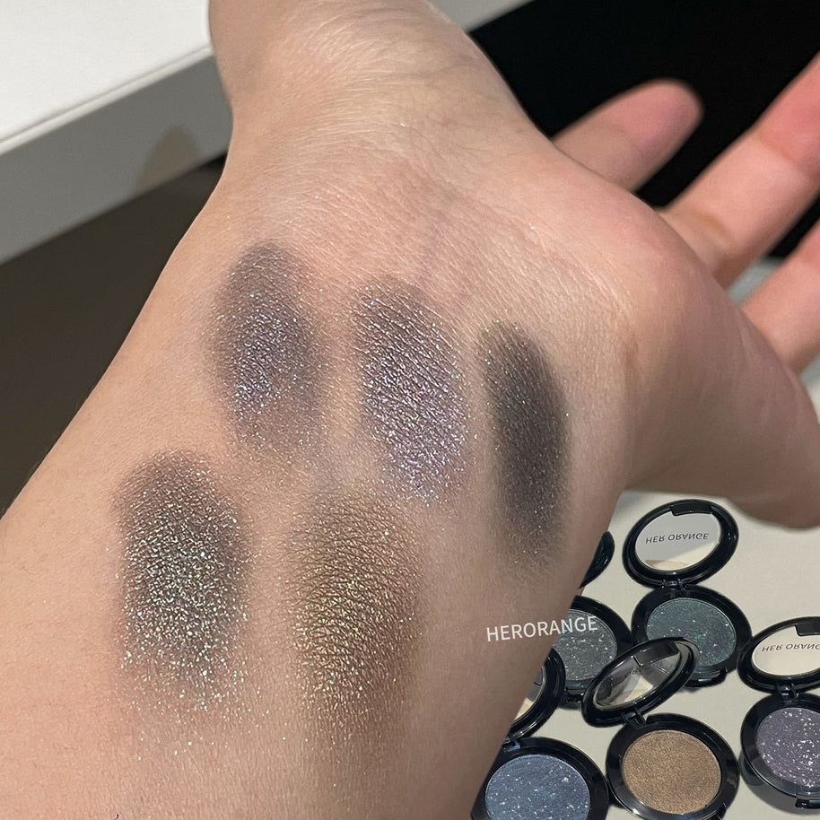 5mx- monochrome eye shadow plate