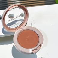 Low saturation blush