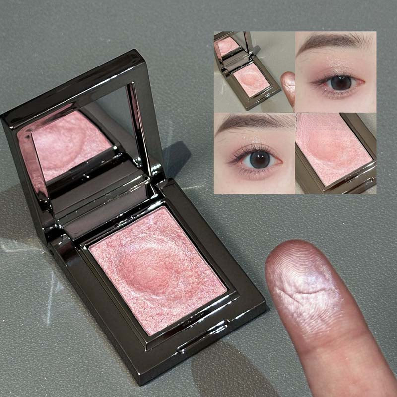 Single Nude Shimmer Eyeshadow